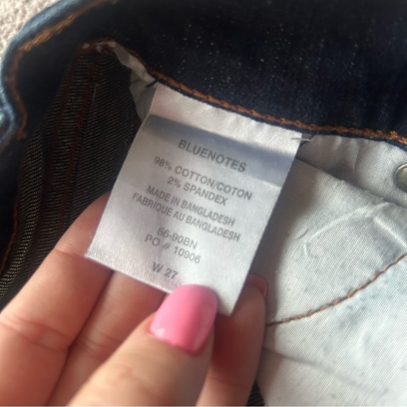 BLUENOTES jeans, size 27 on tag, darker blue, rolled up ankle cuff. Zipper front - Picture 7 of 7